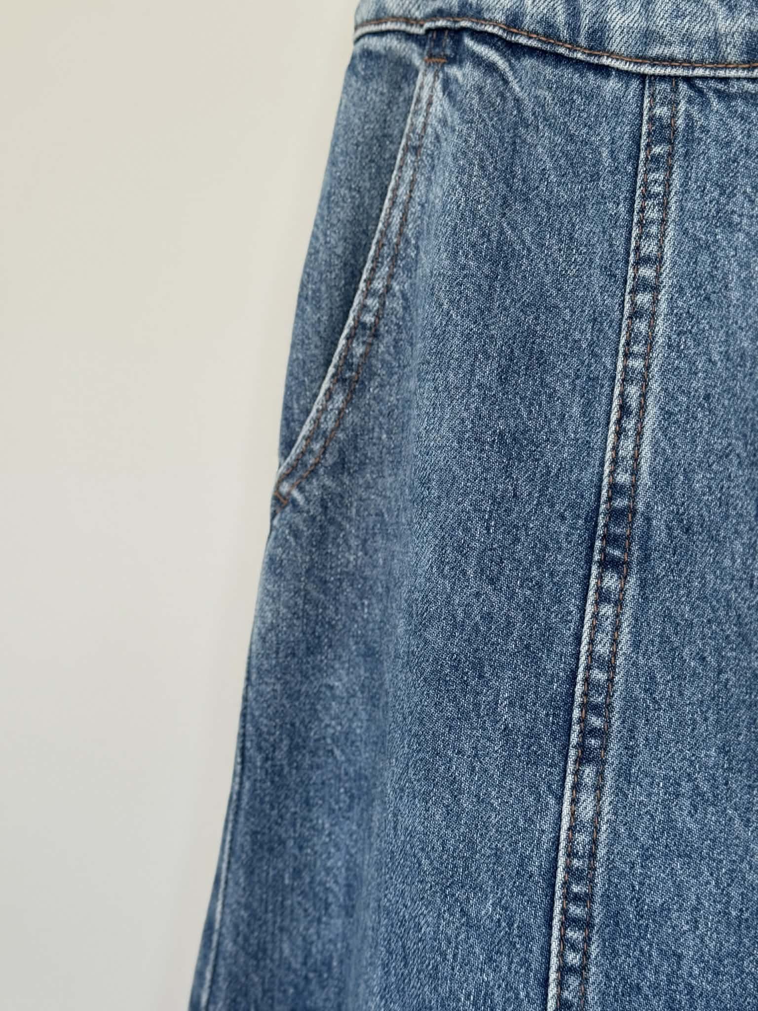 Lioness A-Line Skirt (Size 14 - 16)