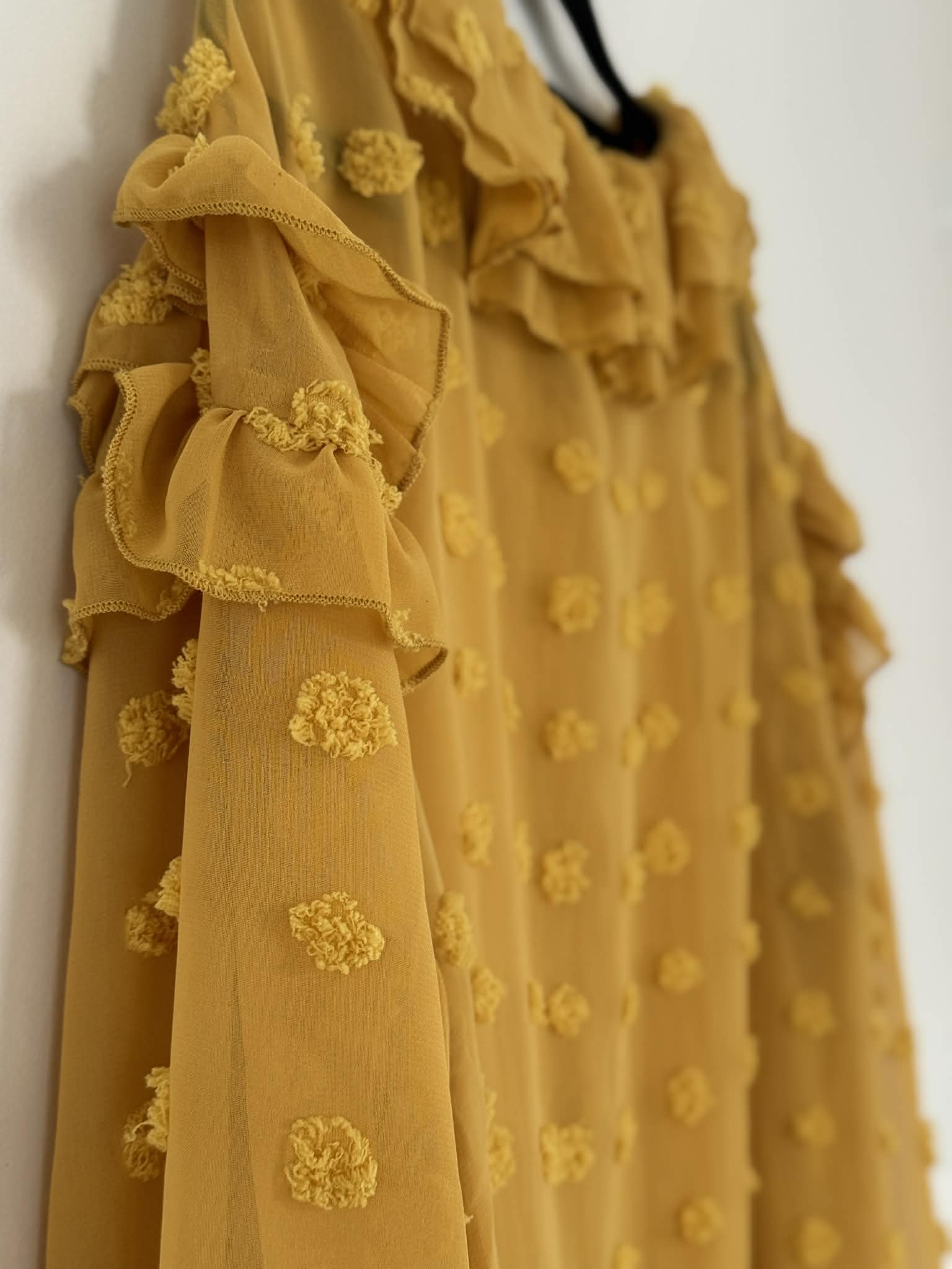 Trelise Cooper Top (Size 14 - 16)