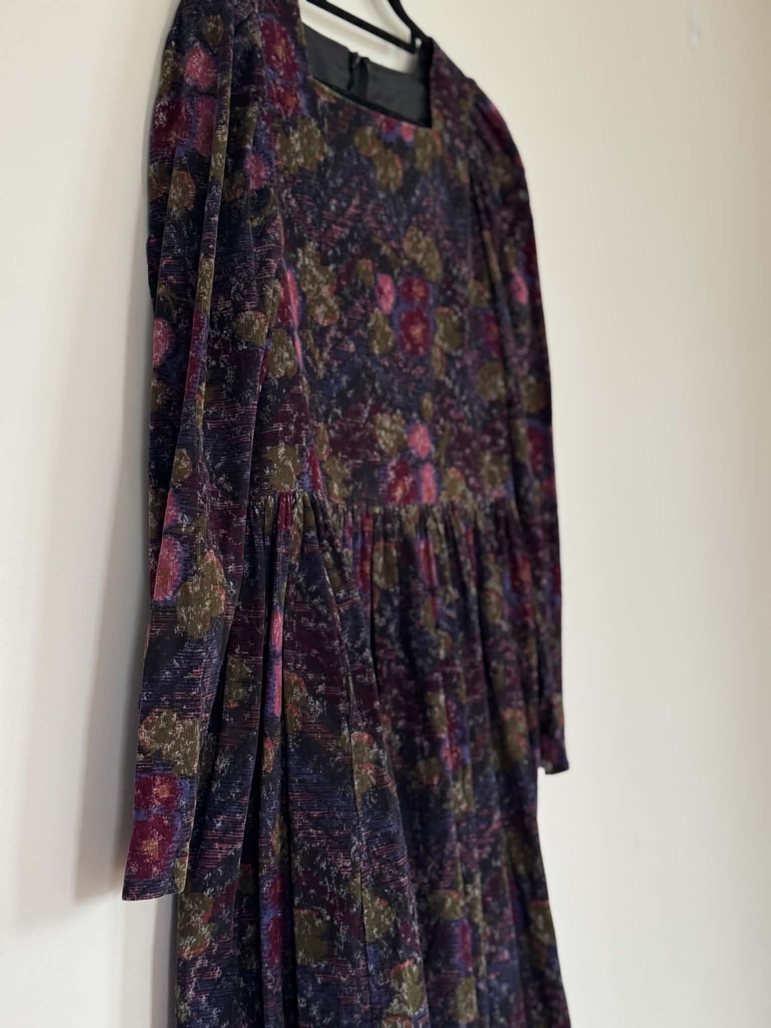 Vintage Laura Ashely (Size 8 - 10)