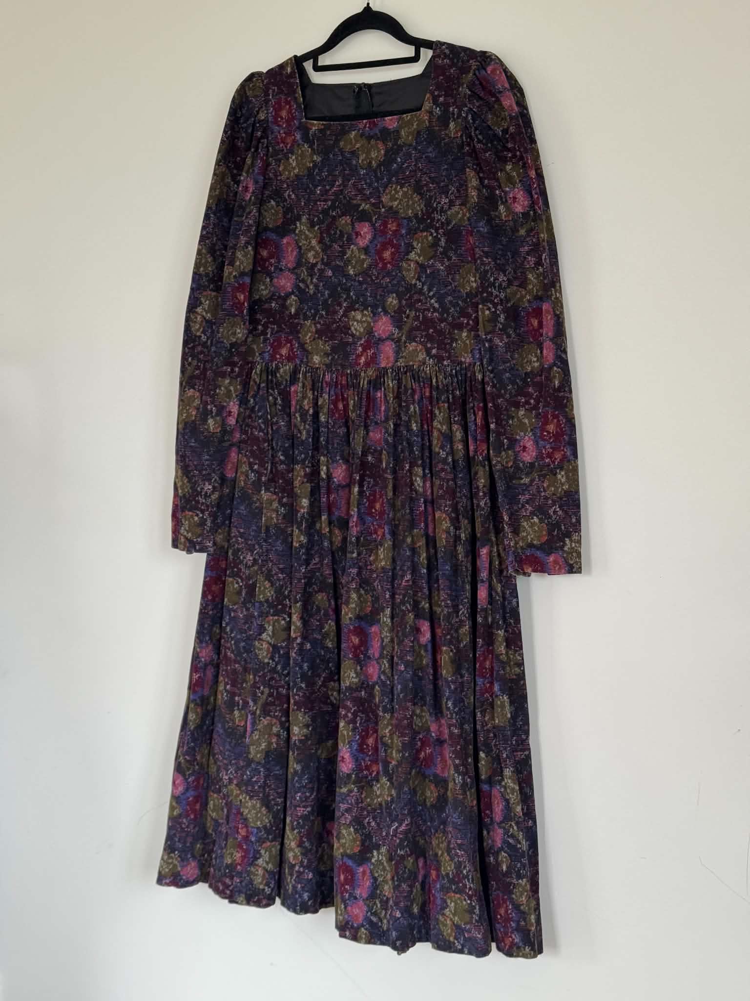 Vintage Laura Ashely (Size 8 - 10)