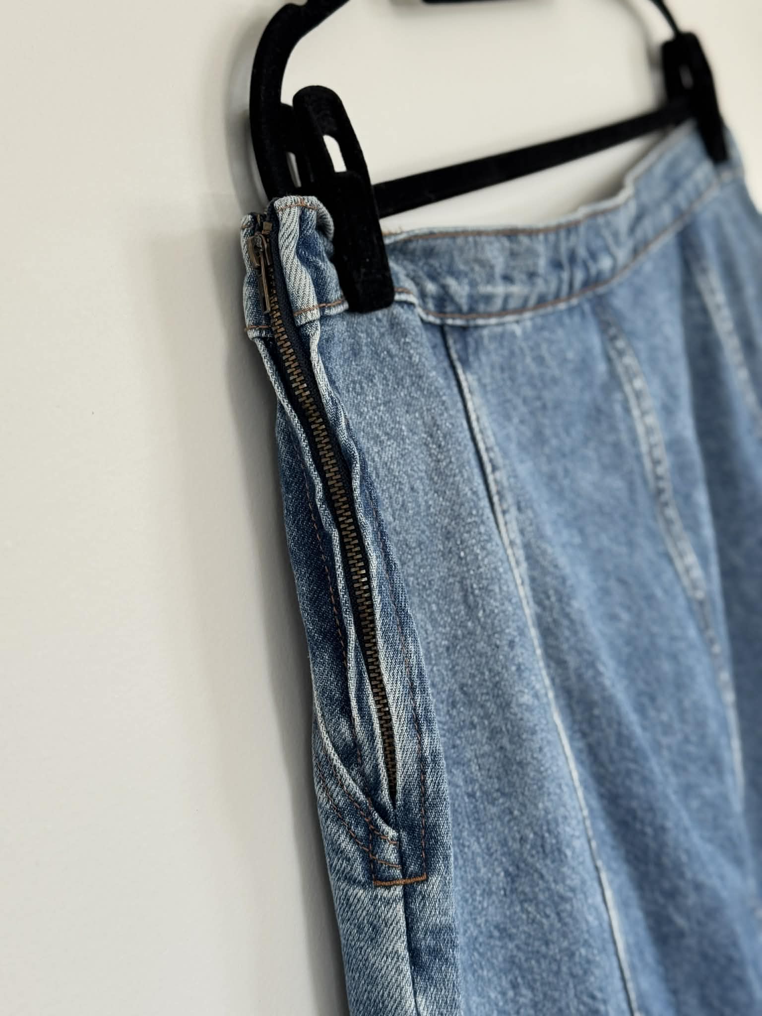 Lioness A-Line Skirt (Size 14 - 16)