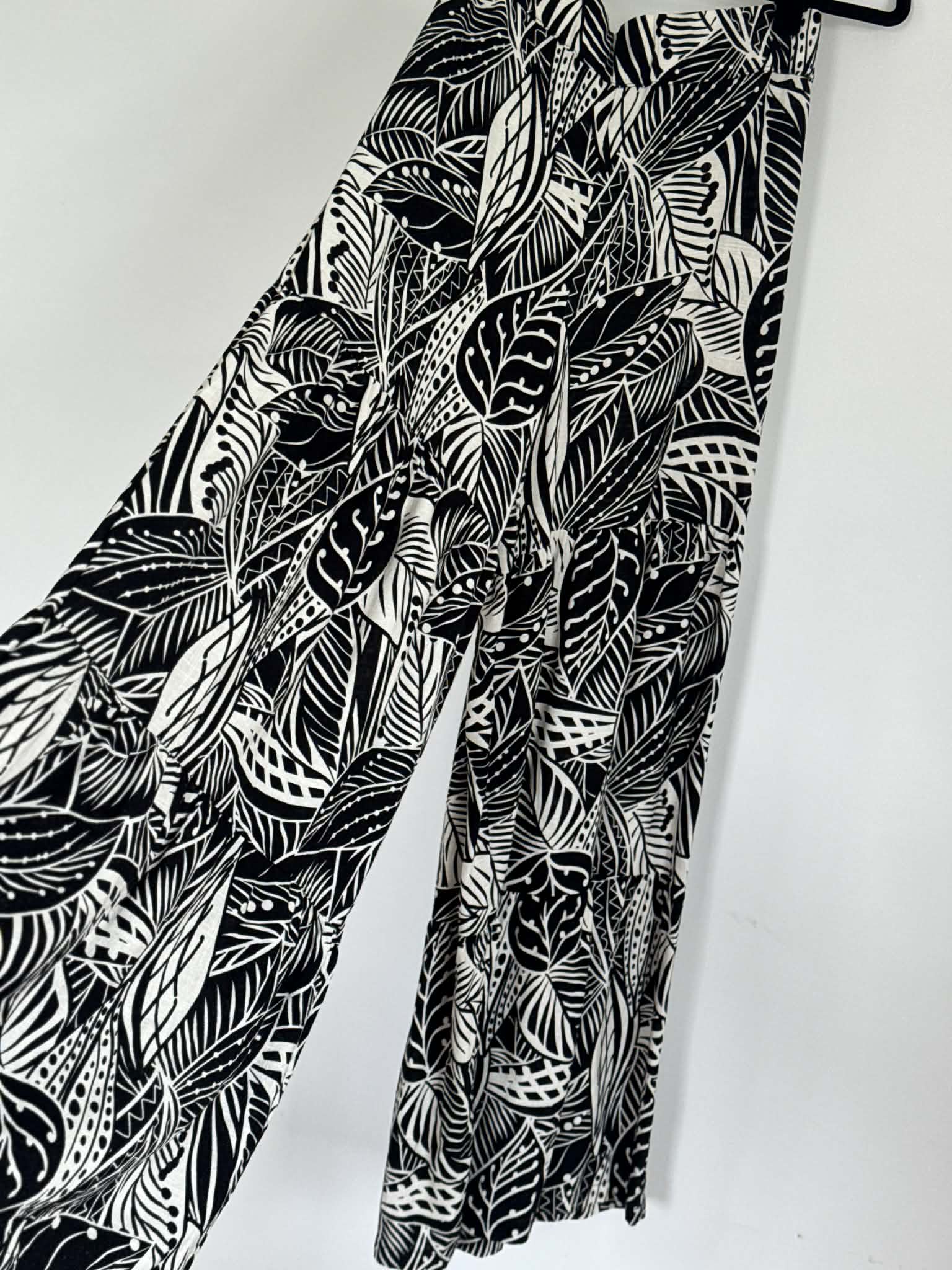 Flared Wide Leg Pant (Size 8 - 10)