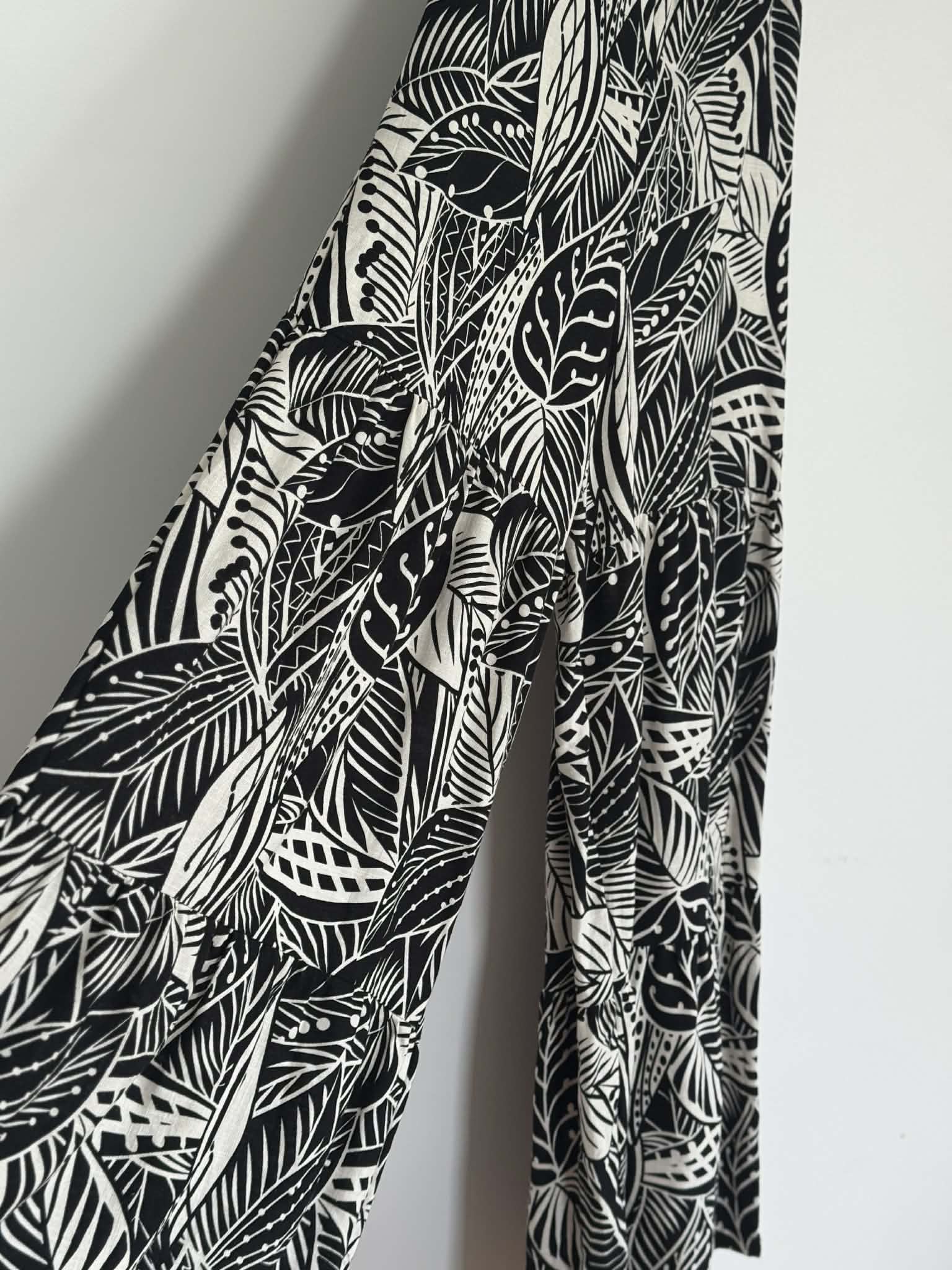 Flared Wide Leg Pant (Size 8 - 10)