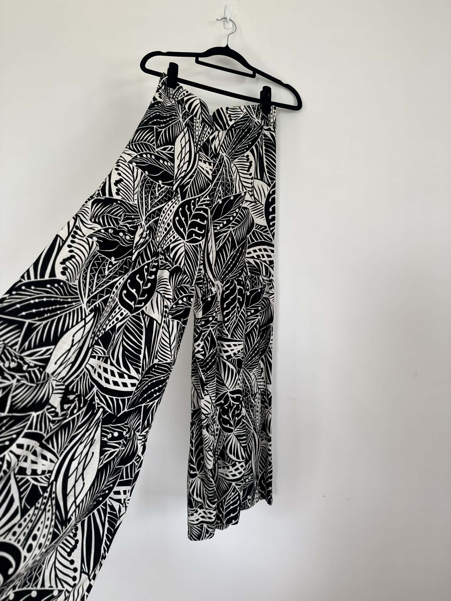 Flared Wide Leg Pant (Size 8 - 10)