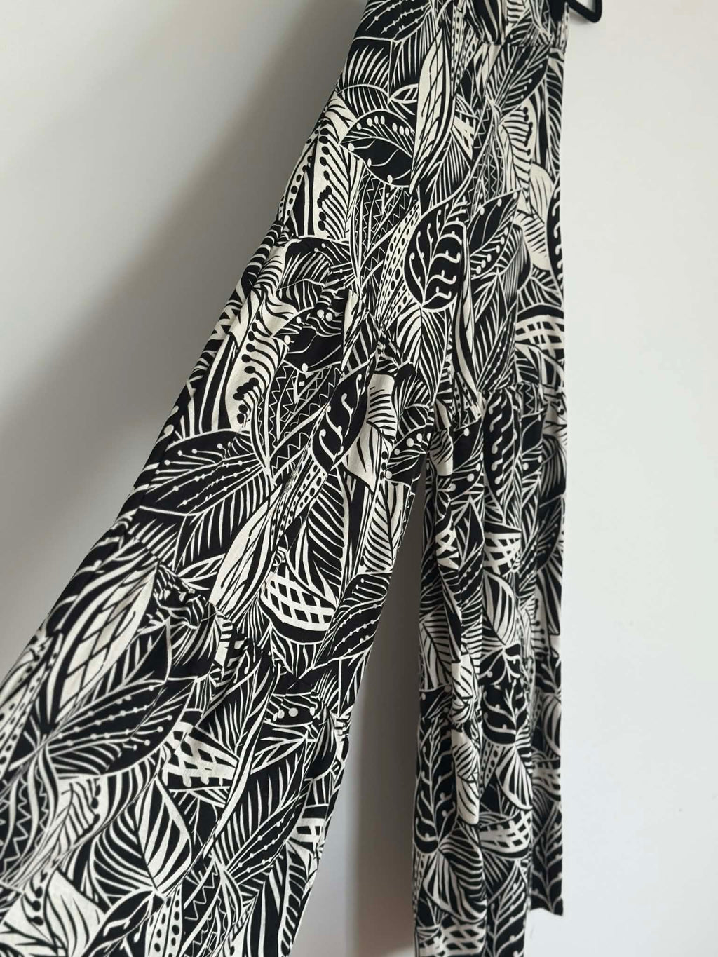 Flared Wide Leg Pant (Size 8 - 10)