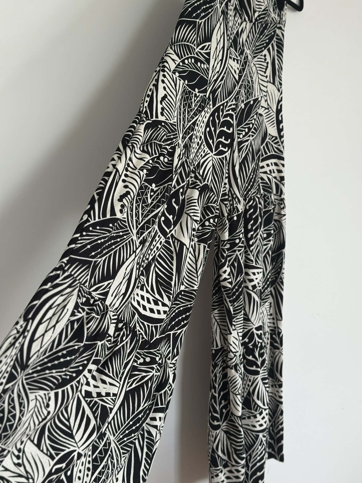 Flared Wide Leg Pant (Size 8 - 10)