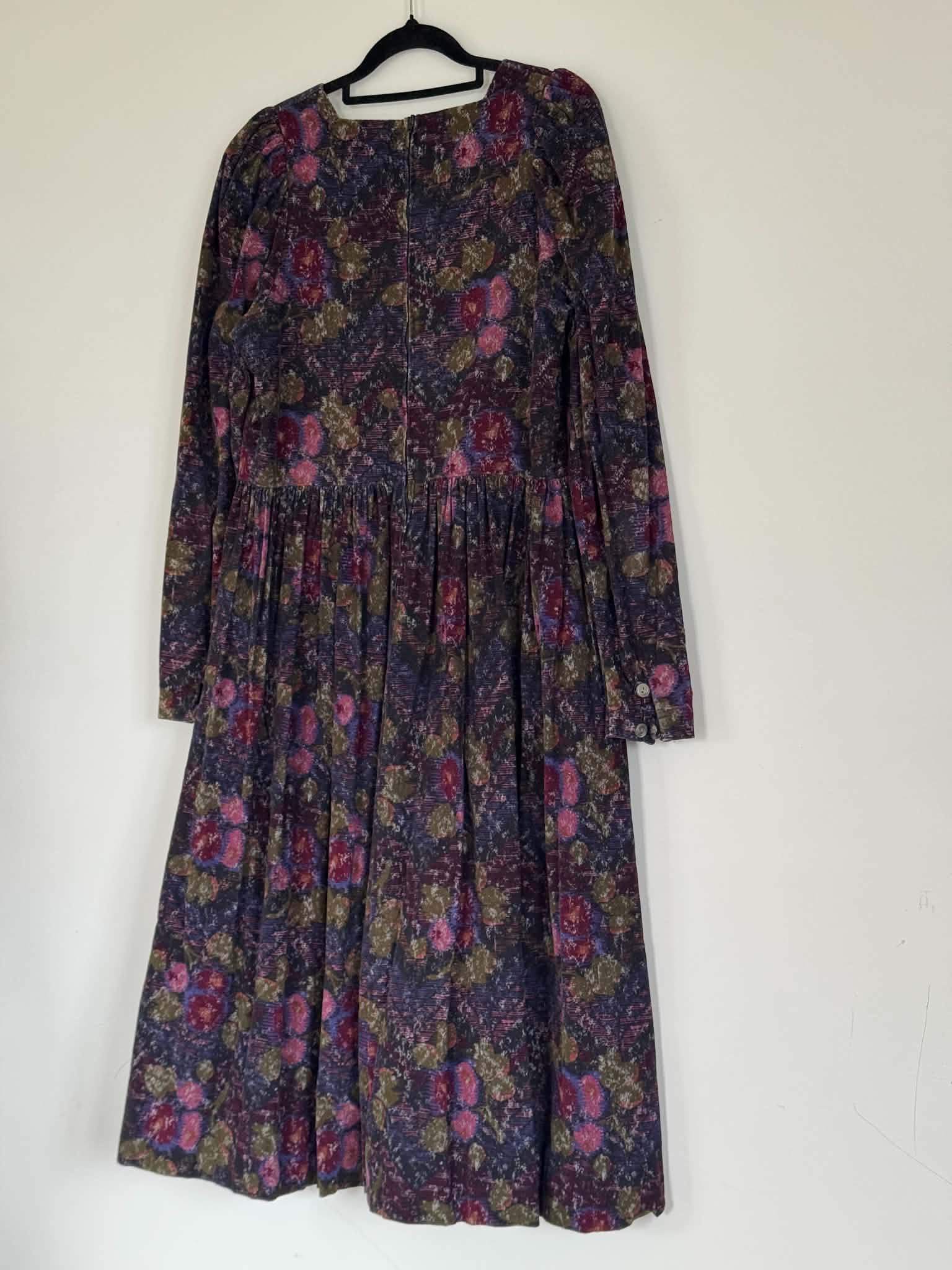 Vintage Laura Ashely (Size 8 - 10)